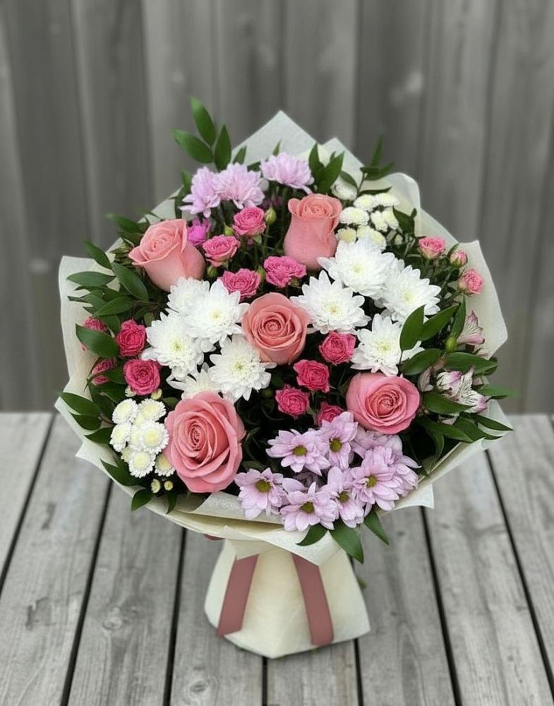 Букет цветов из: Альстромерии, Гвоздики, Розы и Хризантемы в Чистогорском