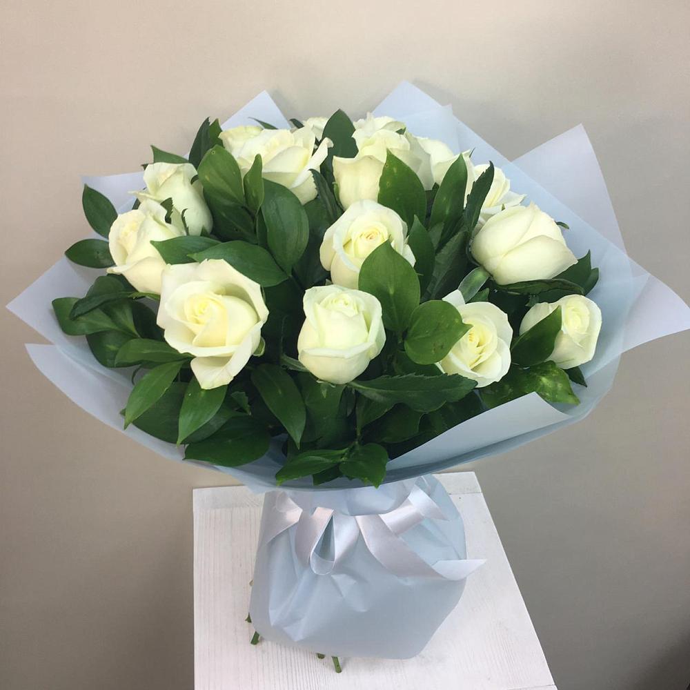 Букет 15 Белых роз Проуд в Чистогорском