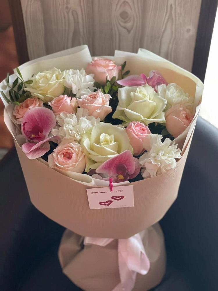 Букет цветов из: Орхидеи, Розы и Гвоздики в Чистогорском