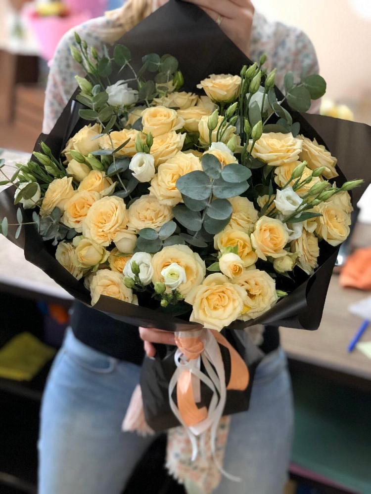 Букет цветов из: Розы и Лизиантусы в Чистогорском