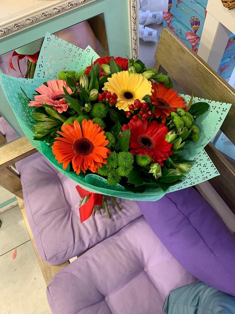 Букет цветов из: Герберы, Хризантемы и Альстромерии в Чистогорском