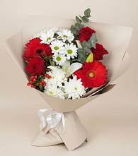 Букет цветов из:  Розы, Хризантемы, Герберы и Лилии в Чистогорском