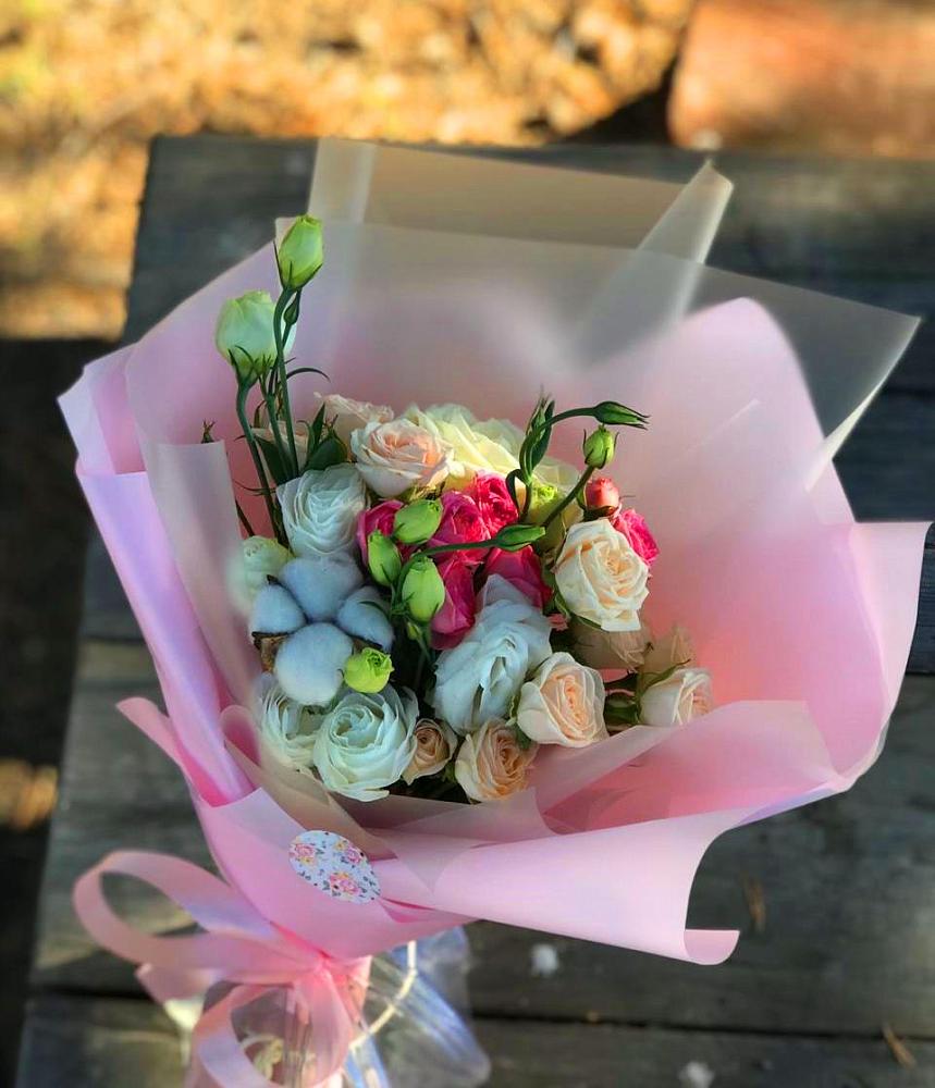 Букет цветов из: Розы и Лизиантусы в Чистогорском