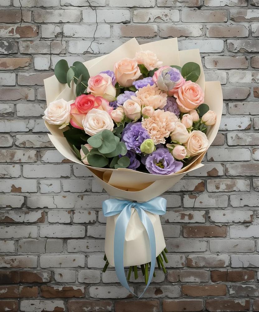 Букет цветов из: Розы, Лизиантусы и Гвоздики в Чистогорском