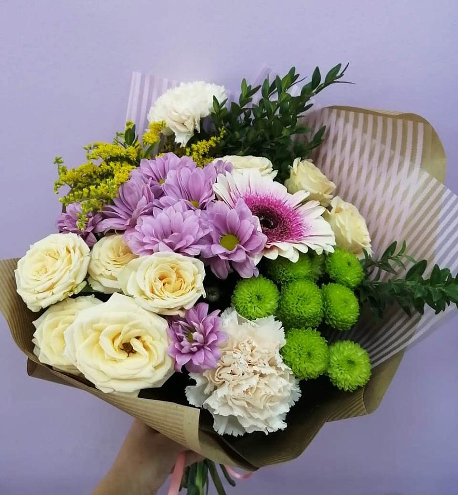 Букет цветов из: Хризантемы, Розы, Гвоздики и Герберы в Чистогорском