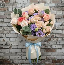 Букет цветов из:  Розы, Лизиантусы и Гвоздики #REPLACE_PRED# Чистогорском